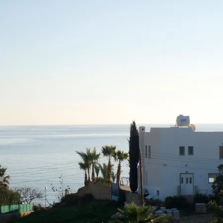 The Beach Castle Villa Klorakas